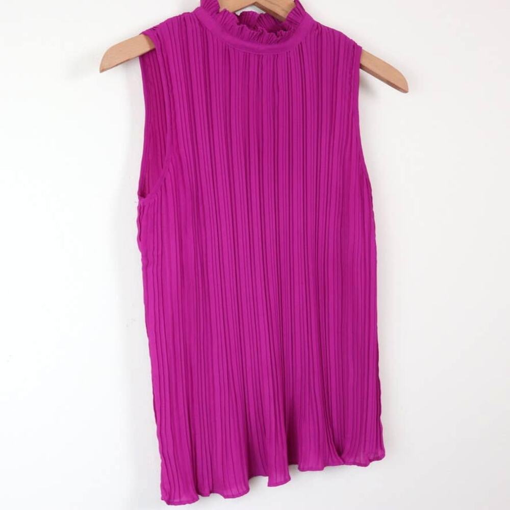 Adrianna Papell Size XS Sleeveless Pleated Blouse Keyhole Fuchsia Pink - Picture 3 of 9